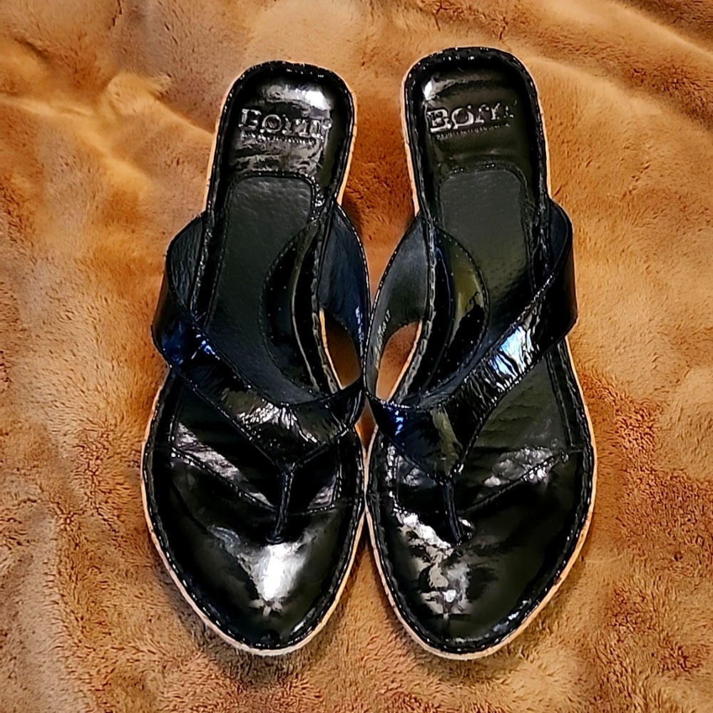 Black Patent Leather size 8 Born Shoes